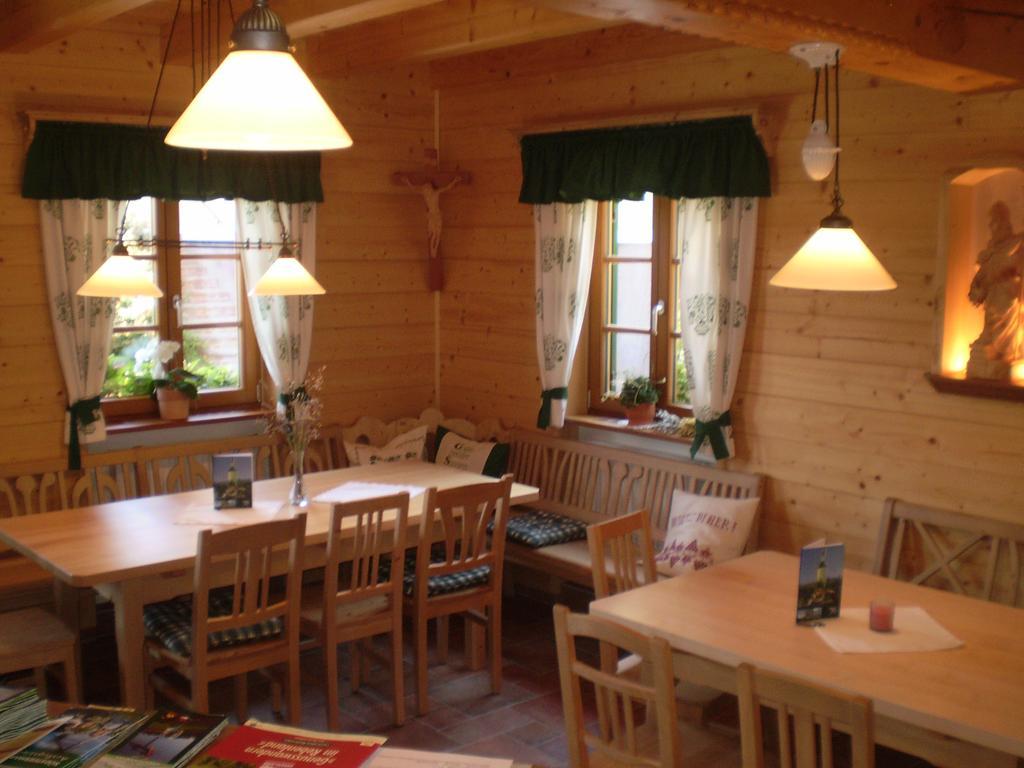 Weingut- Gaestezimmer Marko Leutschach Kültér fotó
