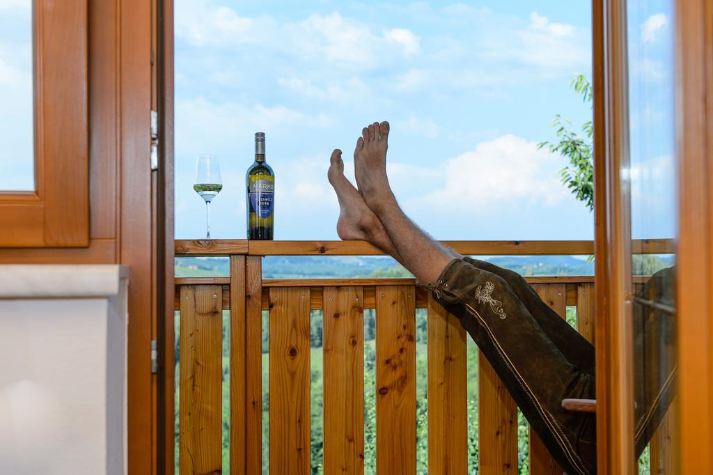 Weingut- Gaestezimmer Marko Leutschach Kültér fotó